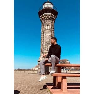 Meet your Posher, Jaime